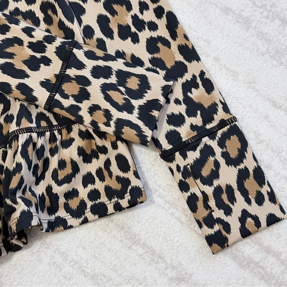 Kate Spade Active Performance Ruffle Top XS Leopard Print - Picture 3 of 5